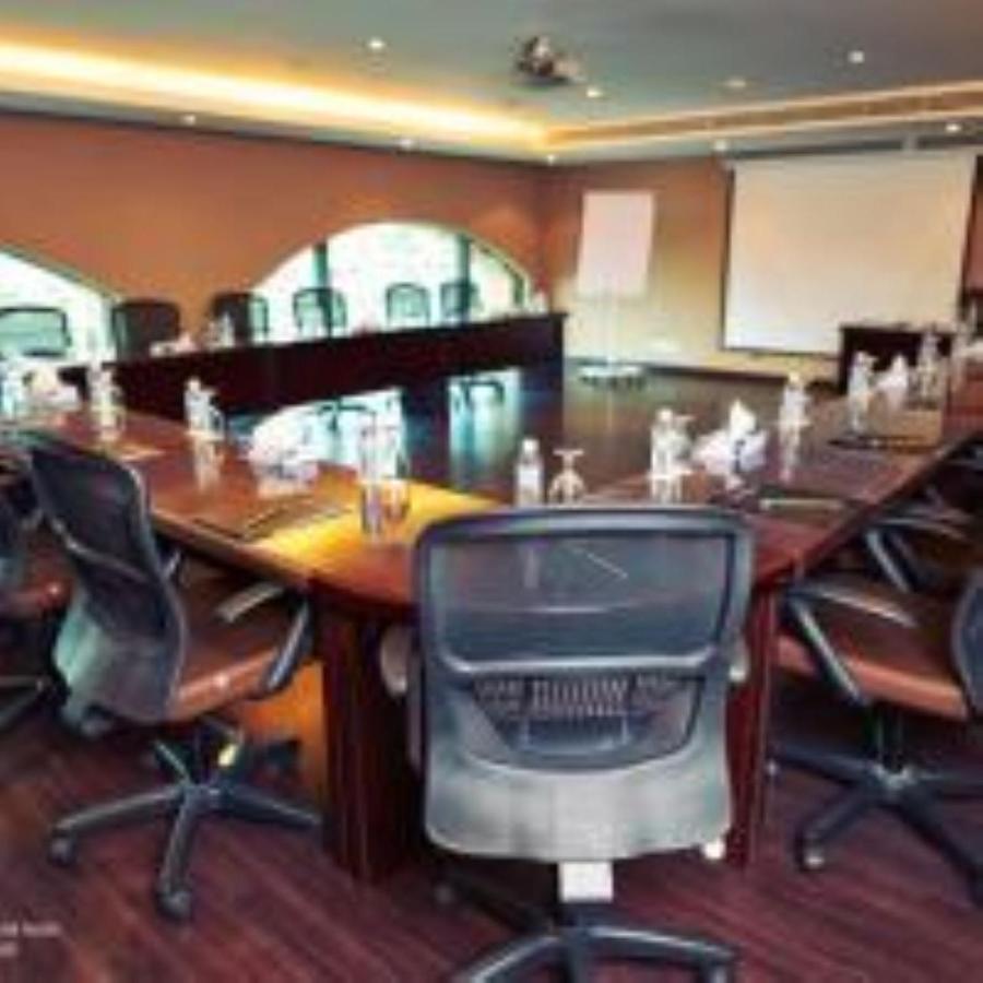 Zara Continental Hotel Al-Chubar Zewnętrze zdjęcie