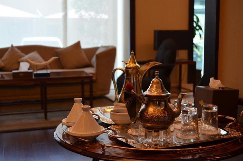 Zara Continental Hotel Al-Chubar Zewnętrze zdjęcie