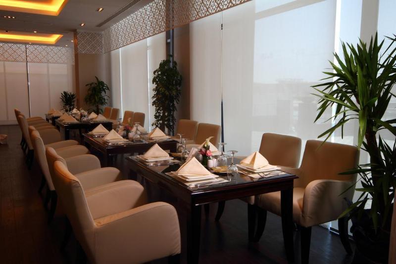 Zara Continental Hotel Al-Chubar Zewnętrze zdjęcie