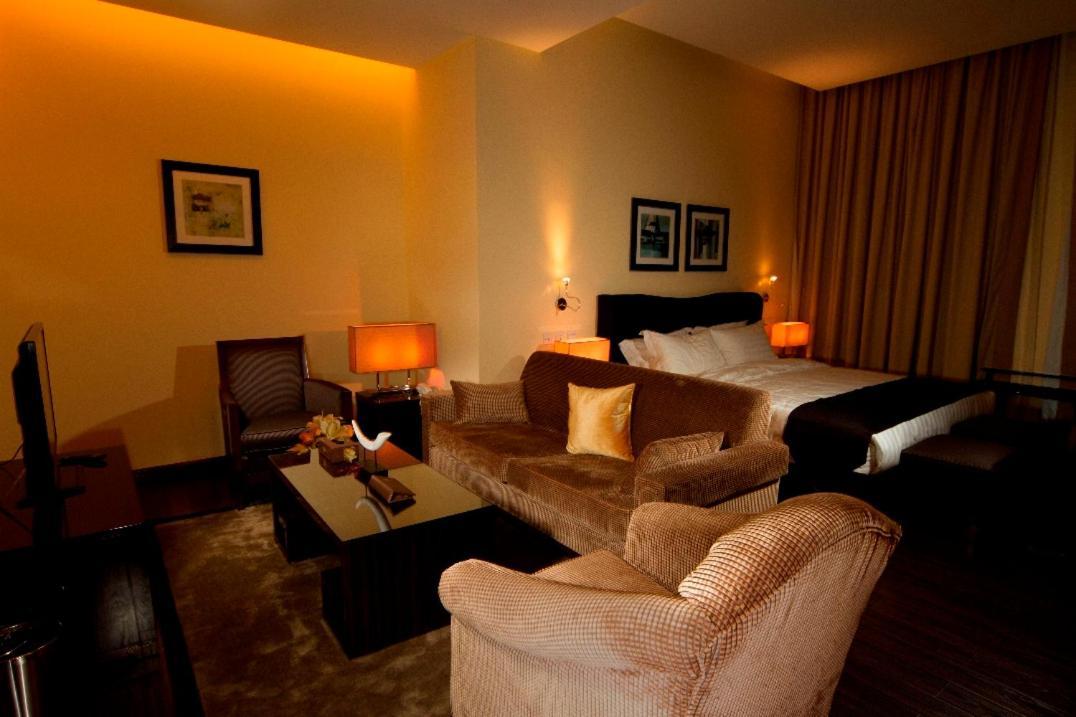 Zara Continental Hotel Al-Chubar Zewnętrze zdjęcie