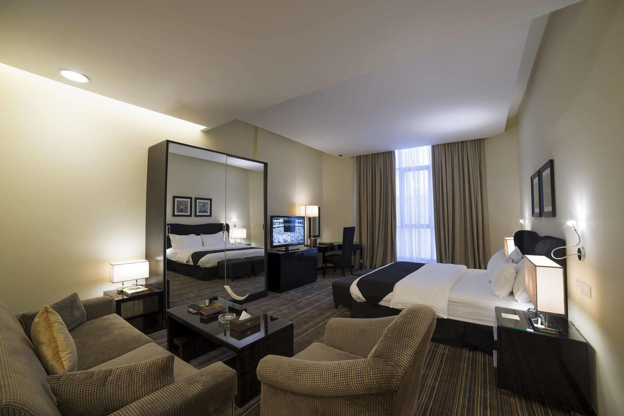 Zara Continental Hotel Al-Chubar Zewnętrze zdjęcie
